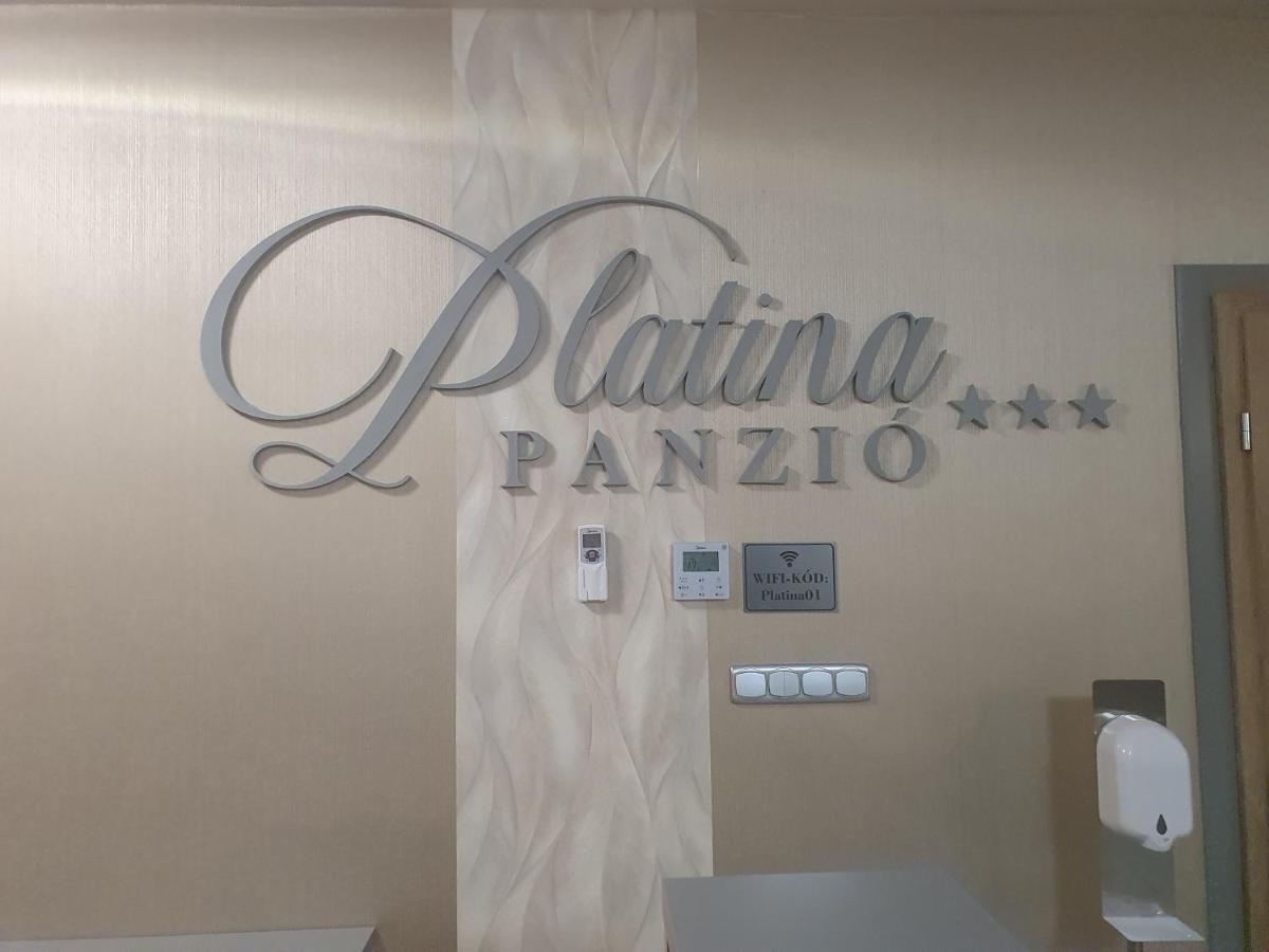 Platina Panzio*** Bed & Breakfast Újhartyán Exterior foto